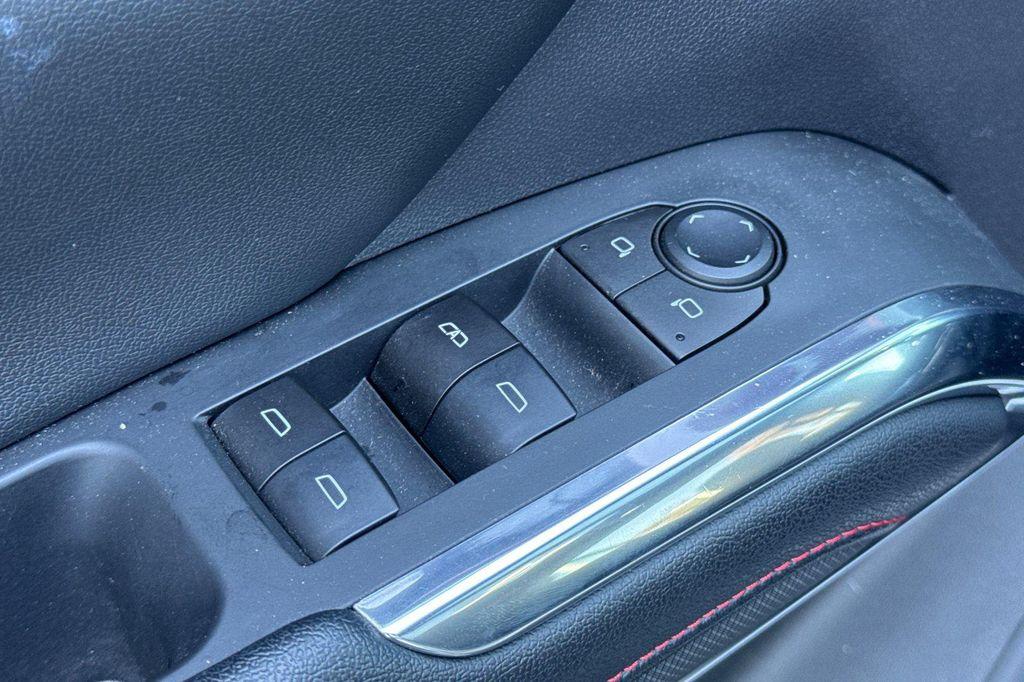 used 2024 Chevrolet Traverse car, priced at $42,581