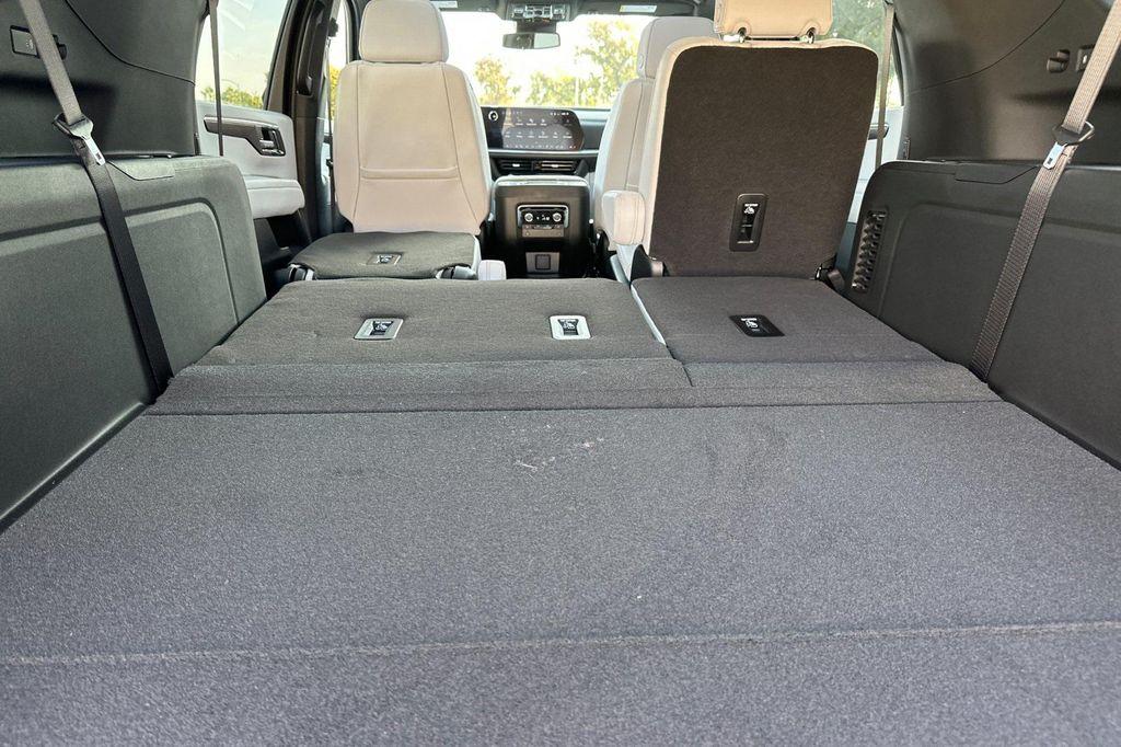 new 2026 Chevrolet Suburban car, priced at $82,392