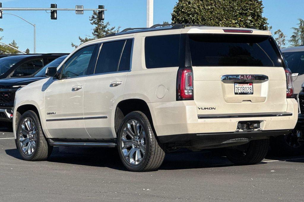 used 2015 GMC Yukon car, priced at $18,998