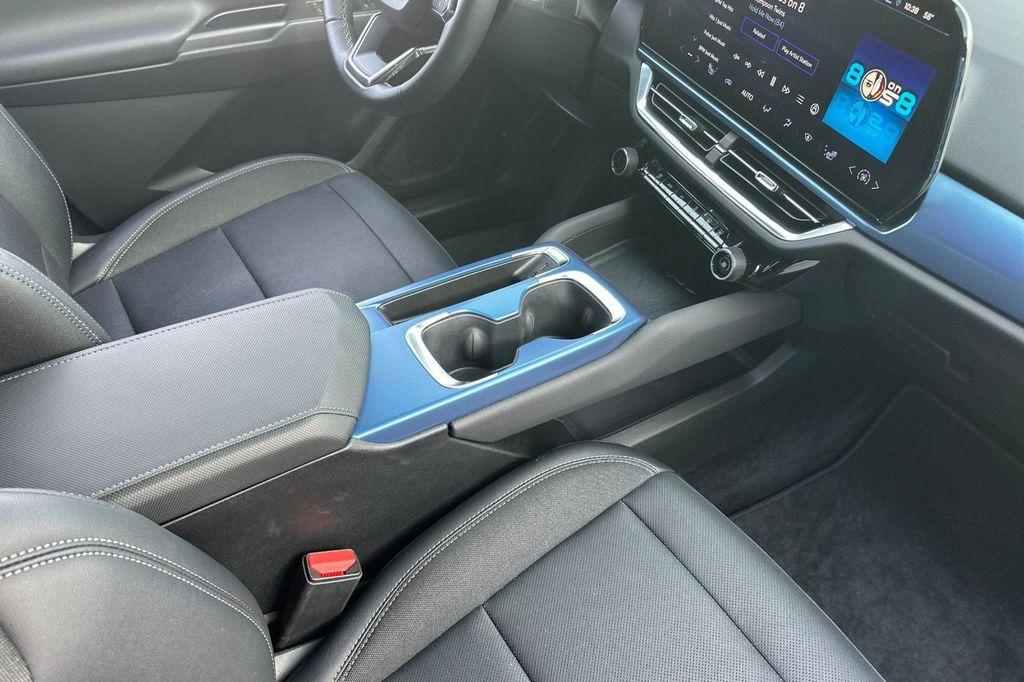 used 2025 Chevrolet Equinox EV car, priced at $23,997