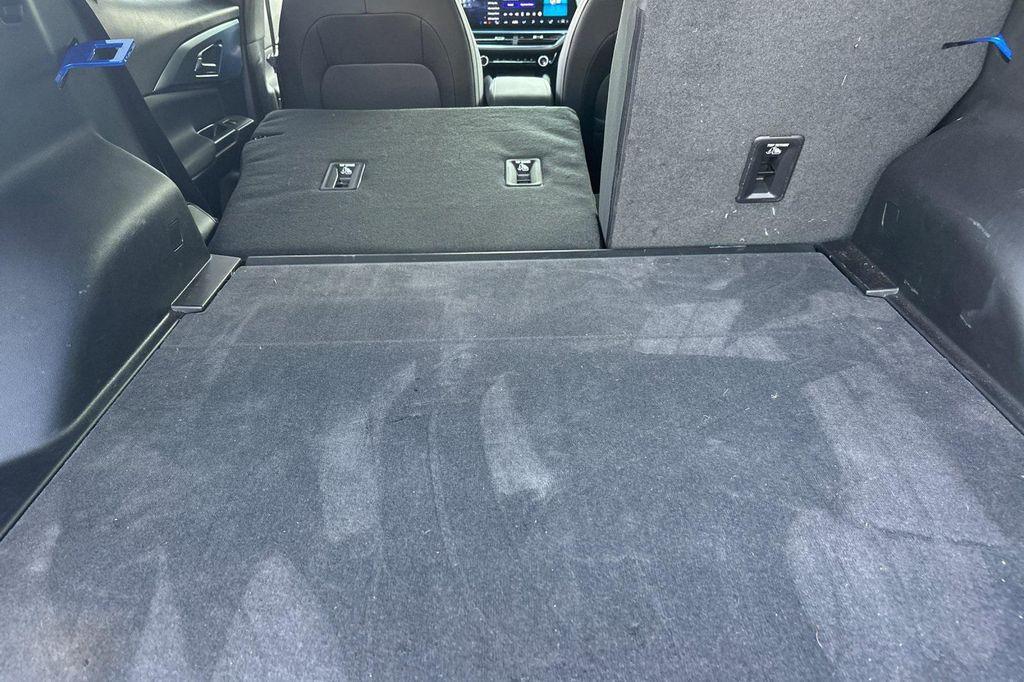 used 2025 Chevrolet Equinox EV car, priced at $23,997