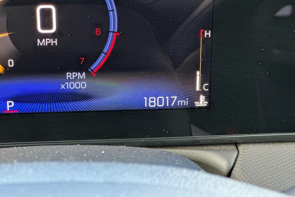 used 2025 Chevrolet TrailBlazer car, priced at $19,988