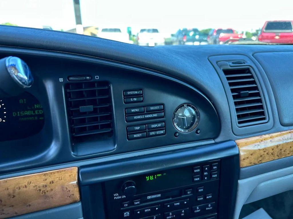 used 1998 Lincoln Continental car, priced at $8,495