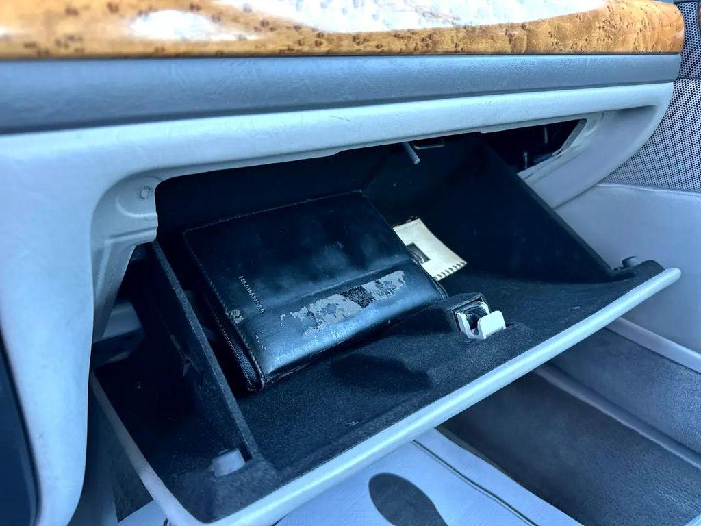 used 1998 Lincoln Continental car, priced at $8,495