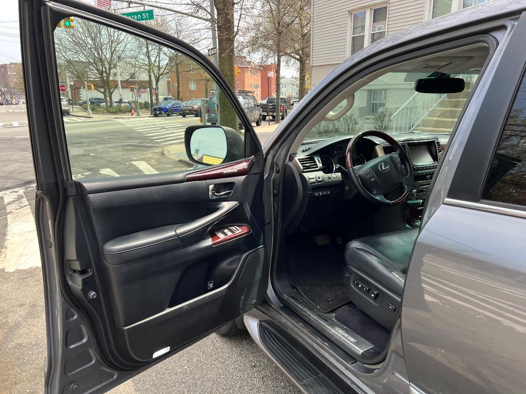 used 2014 Lexus LX 570 car, priced at $26,900