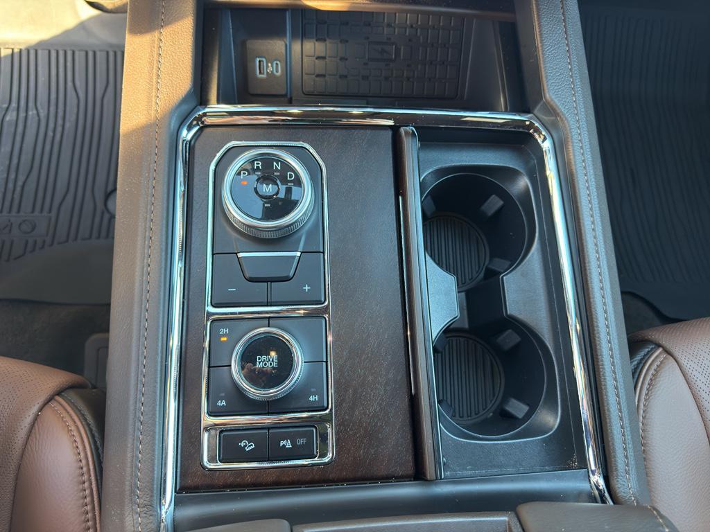 used 2024 Ford Expedition car, priced at $73,999