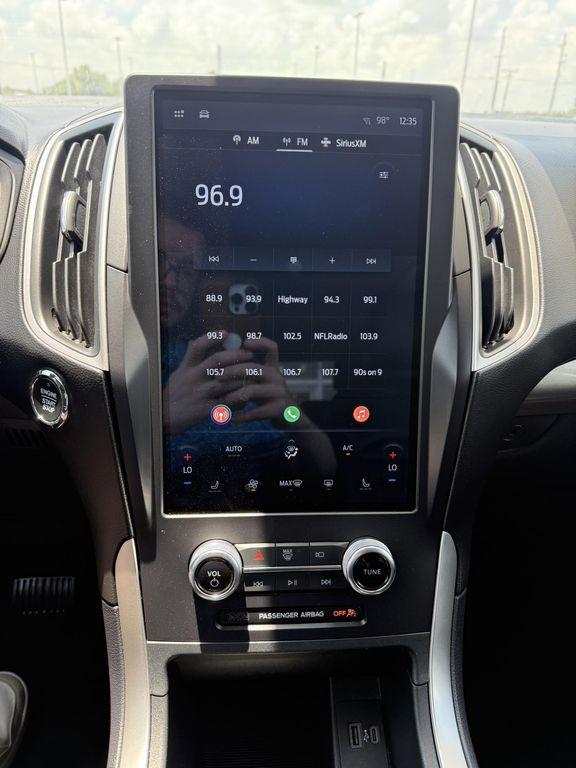 used 2024 Ford Edge car, priced at $26,235