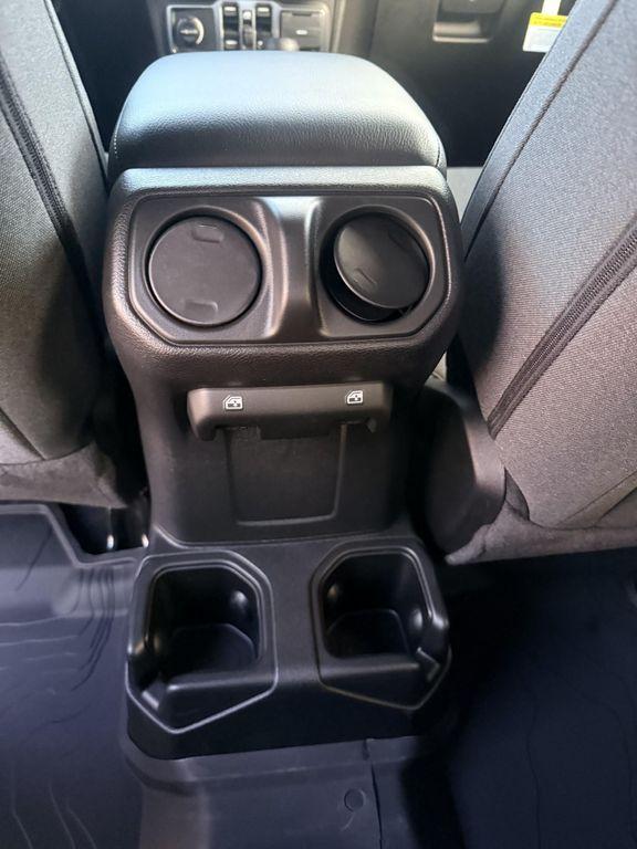 new 2026 Jeep Gladiator car, priced at $52,345