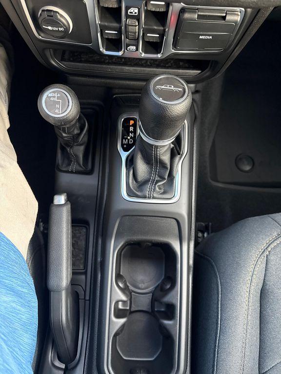 new 2026 Jeep Gladiator car, priced at $53,940