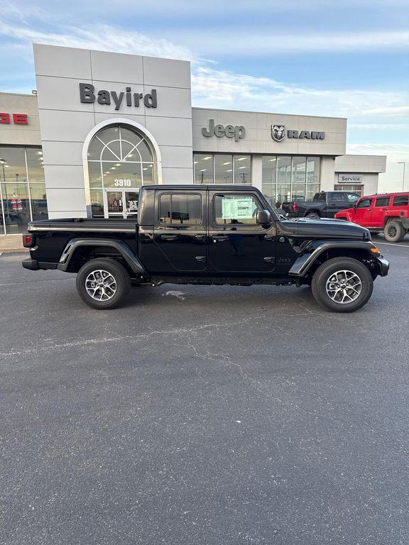new 2026 Jeep Gladiator car, priced at $53,940