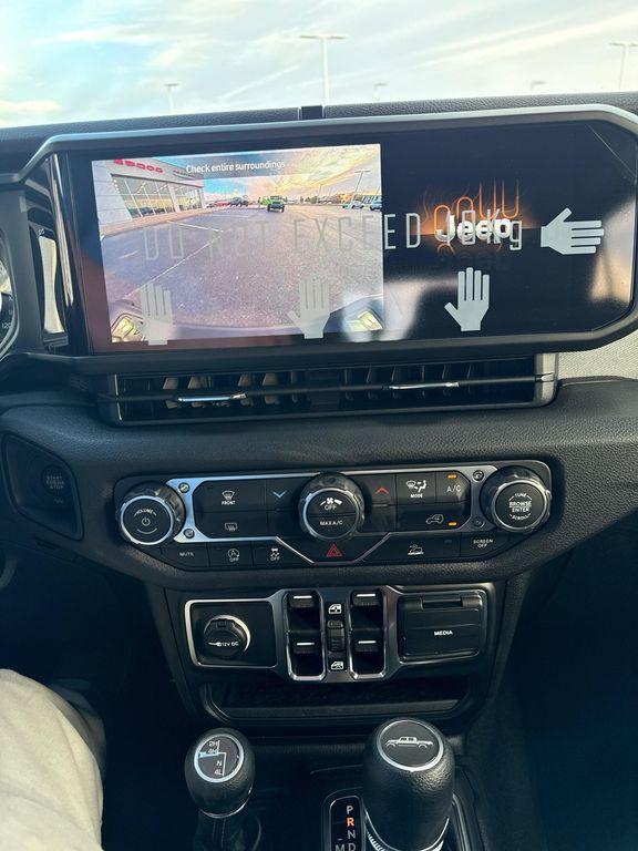 new 2026 Jeep Gladiator car, priced at $53,940