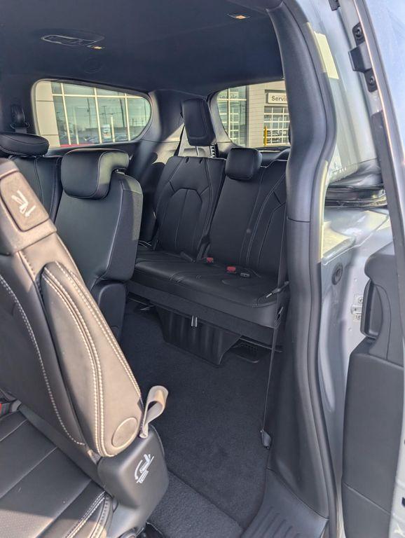 new 2026 Chrysler Pacifica car