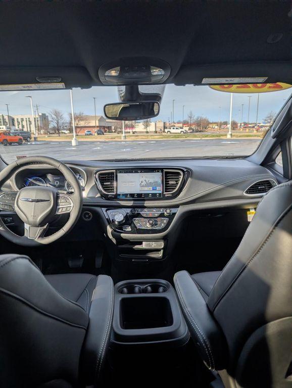 new 2026 Chrysler Pacifica car