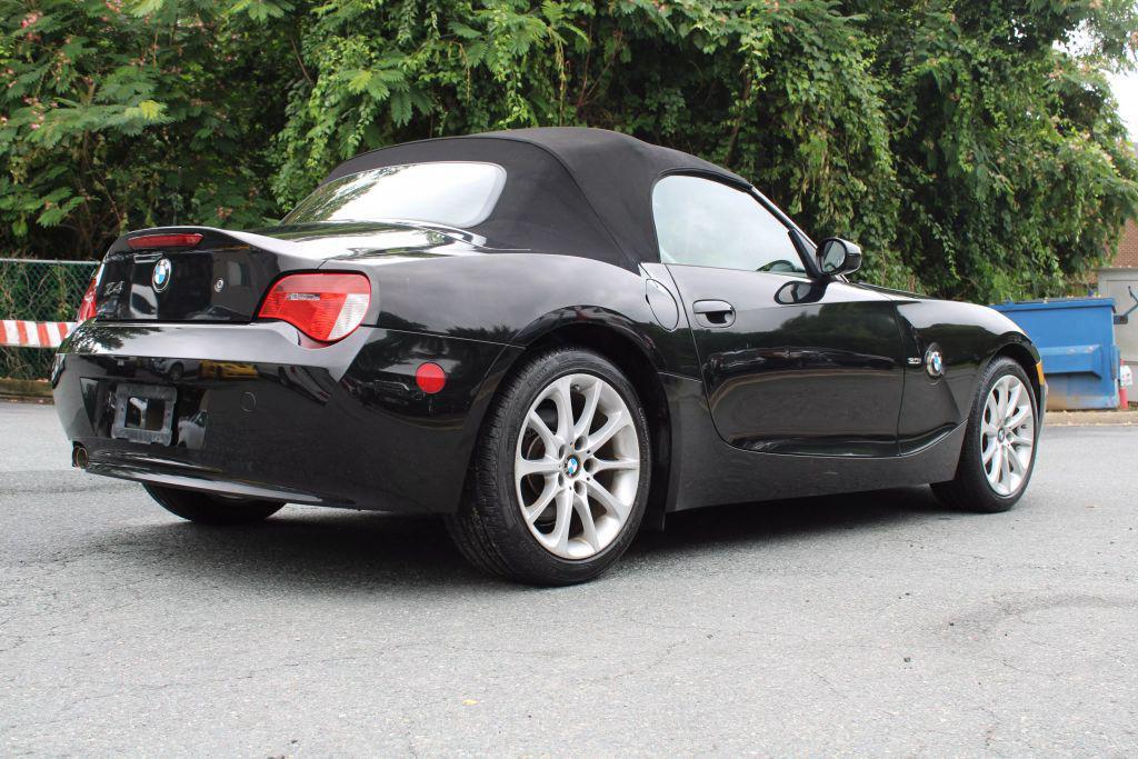 used 2007 BMW Z4 car, priced at $10,899