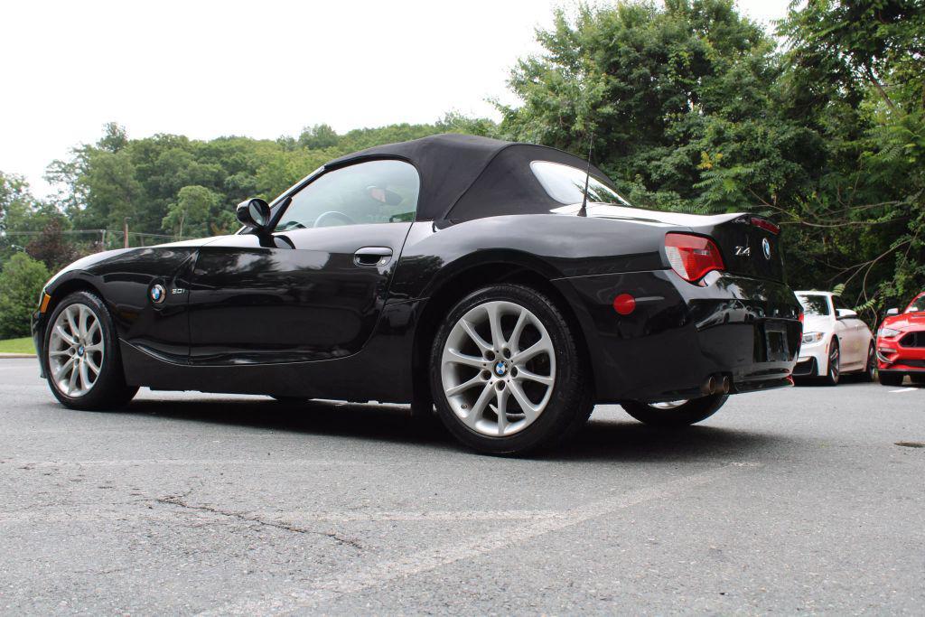 used 2007 BMW Z4 car, priced at $10,899