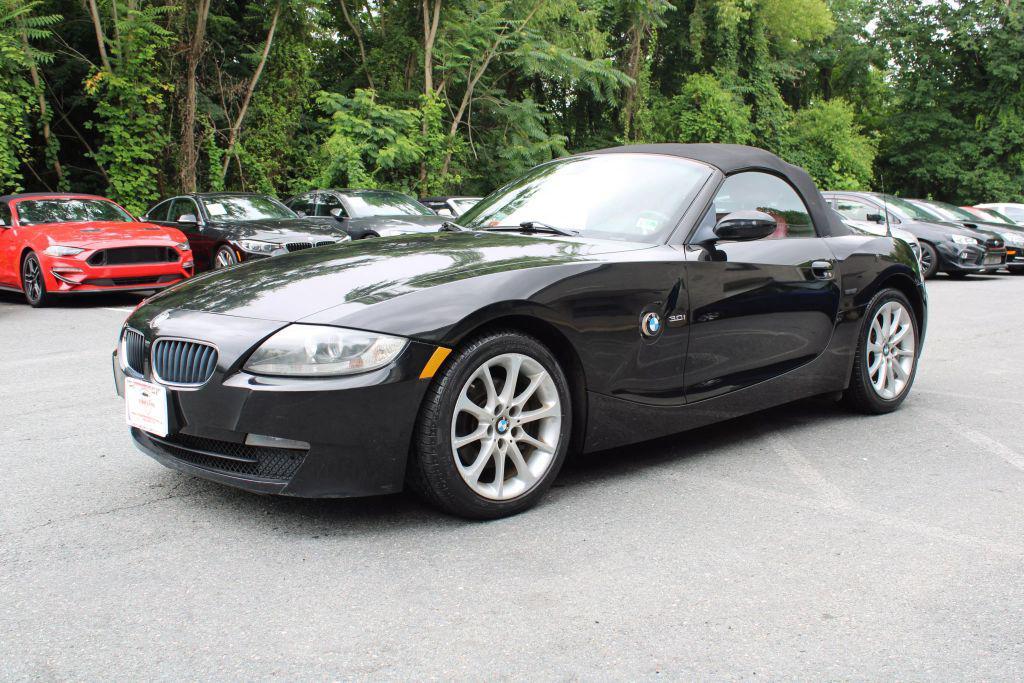 used 2007 BMW Z4 car, priced at $10,899