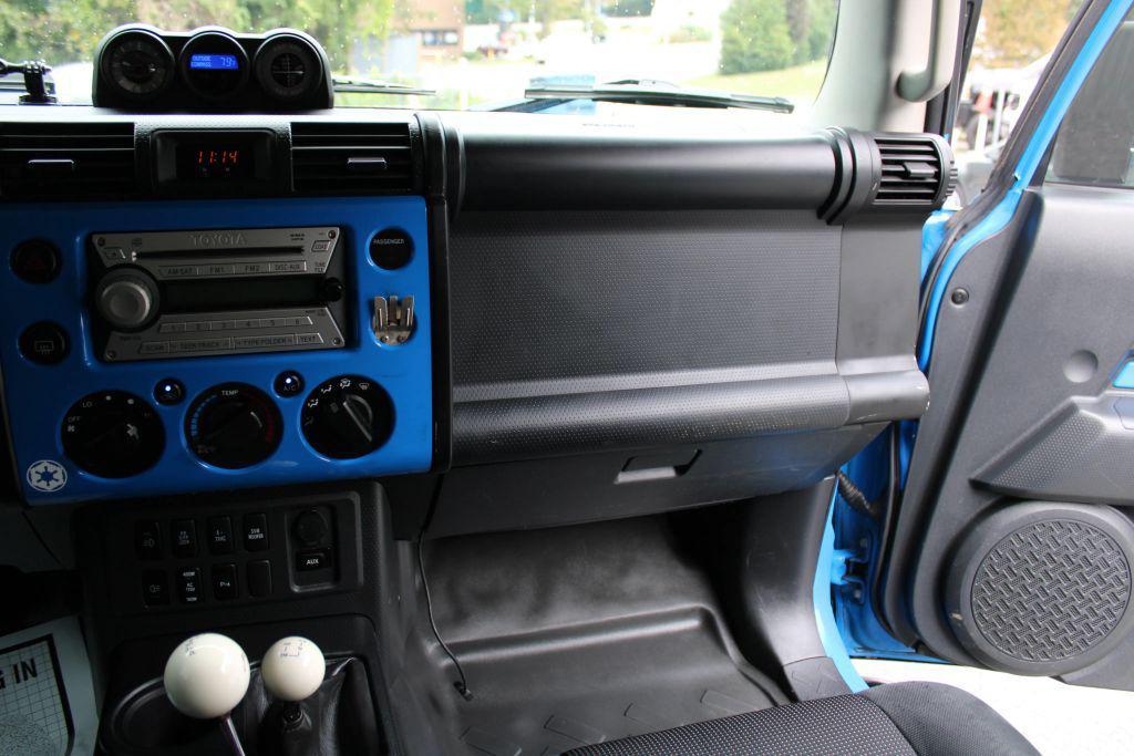 used 2007 Toyota FJ Cruiser car, priced at $13,898