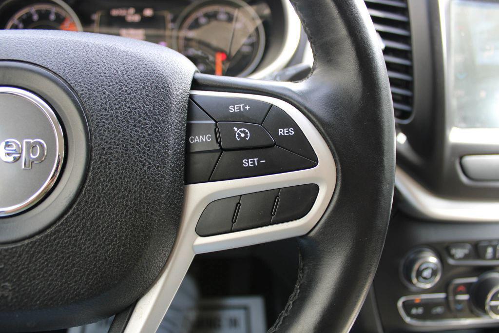 used 2017 Jeep Cherokee car, priced at $12,899