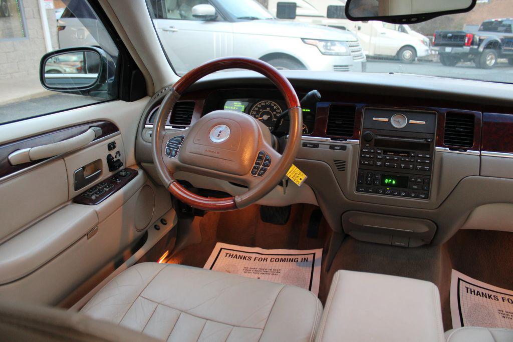 used 2003 Lincoln Town Car car, priced at $8,977