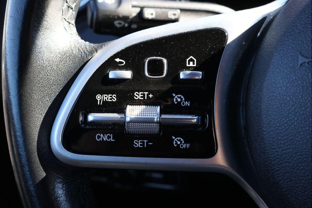 used 2022 Mercedes-Benz GLB 250 car, priced at $24,500