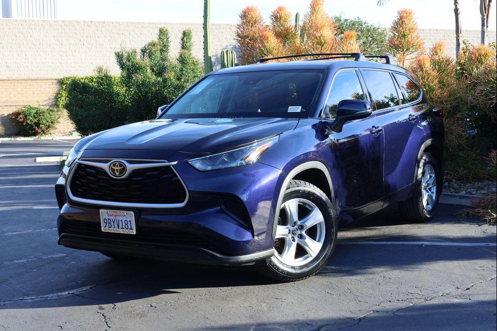 used 2022 Toyota Highlander car, priced at $26,995