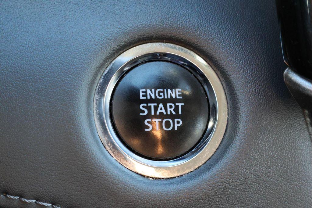 used 2022 Toyota Highlander car, priced at $26,995