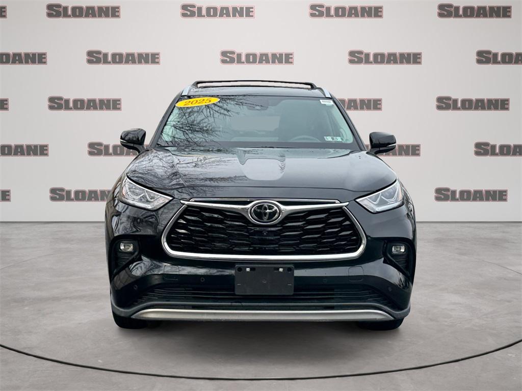 used 2025 Toyota Highlander Hybrid car, priced at $54,491