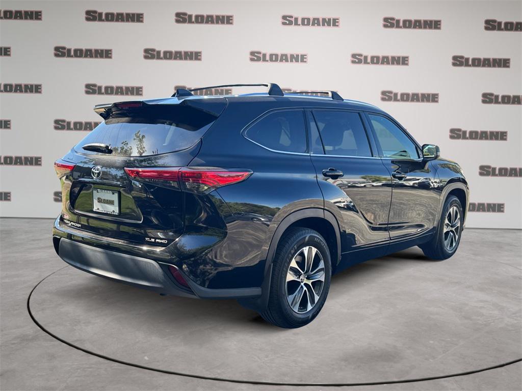 used 2021 Toyota Highlander car, priced at $28,773