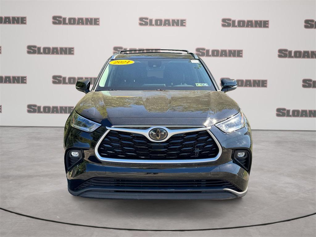 used 2021 Toyota Highlander car, priced at $28,773