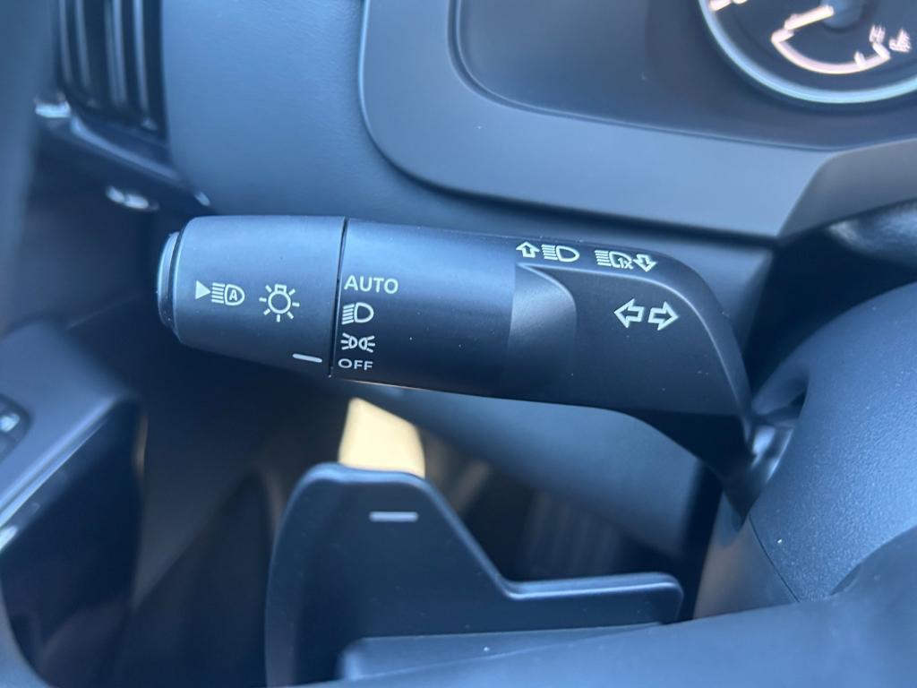 new 2025 Nissan Pathfinder car, priced at $33,942