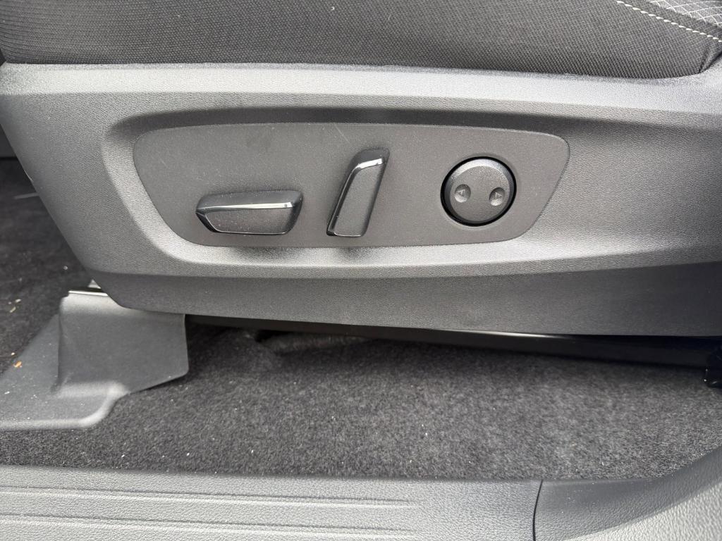 new 2025 Nissan Pathfinder car, priced at $37,486