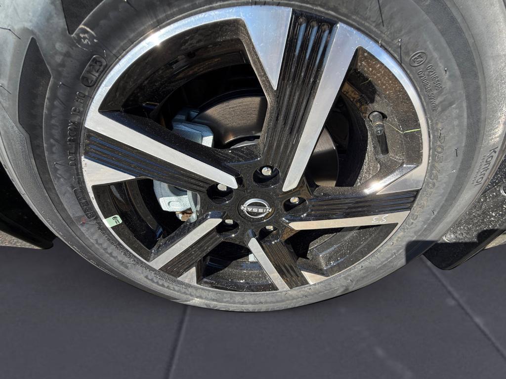 new 2025 Nissan Sentra car, priced at $21,694