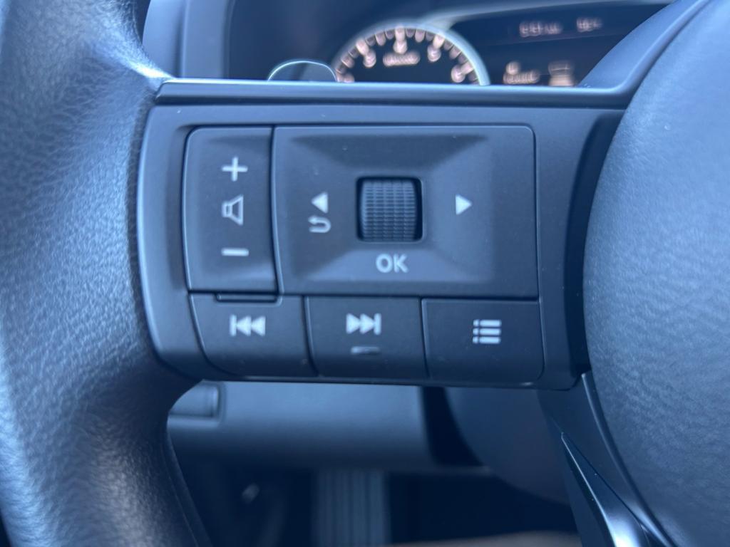 new 2025 Nissan Pathfinder car, priced at $33,942