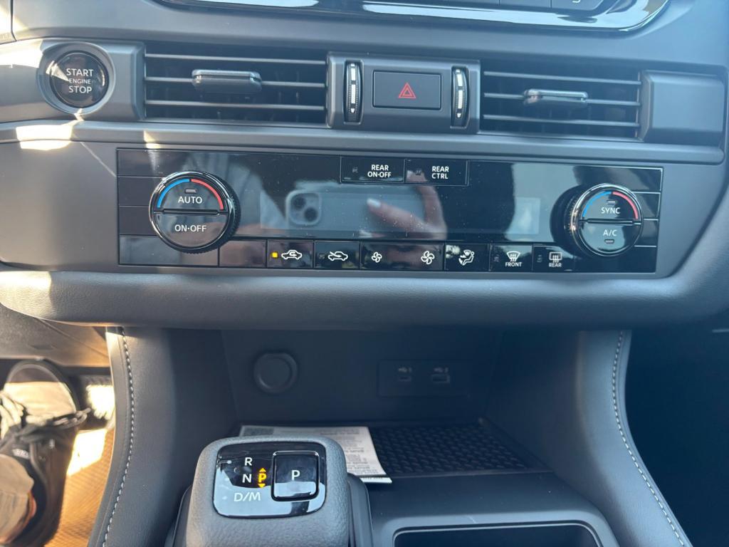 new 2025 Nissan Pathfinder car, priced at $33,942