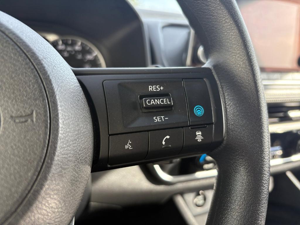 2024 Gun Metallic Nissan Rogue