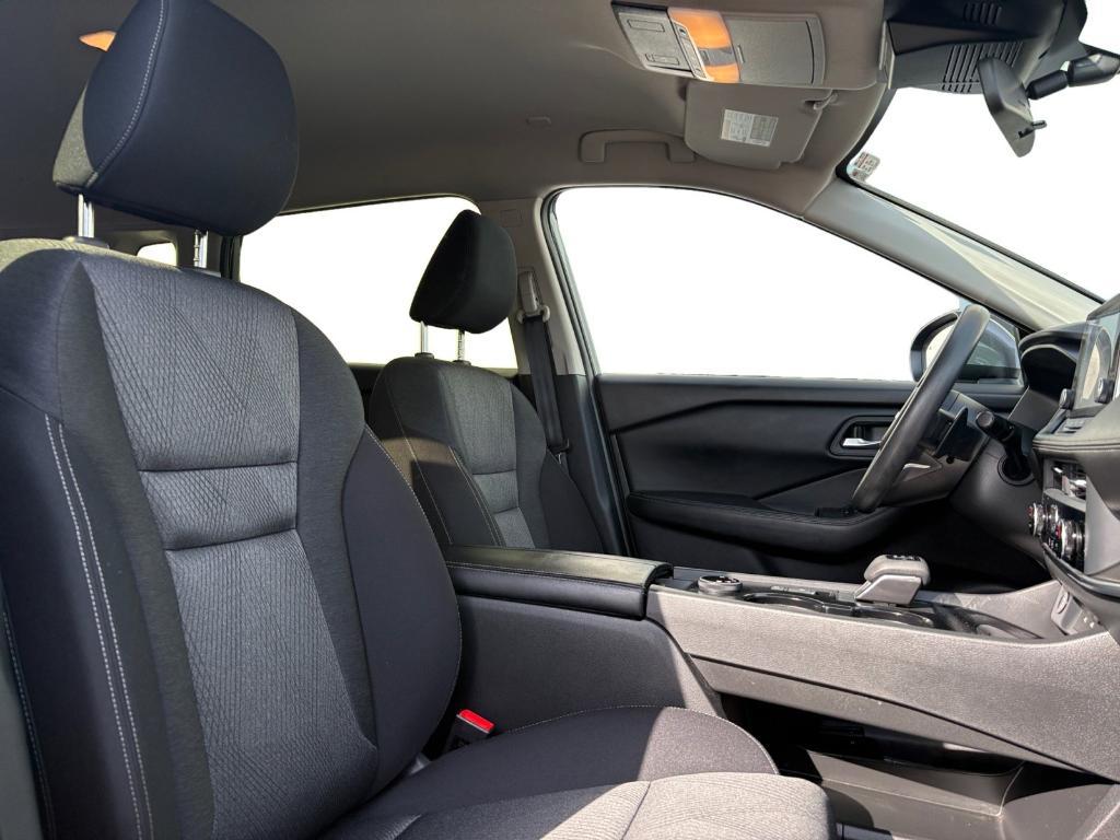 2024 Gun Metallic Nissan Rogue