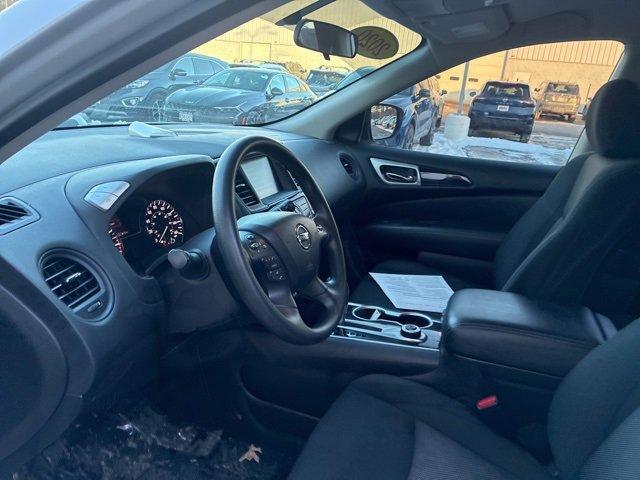used 2020 Nissan Pathfinder car, priced at $17,990