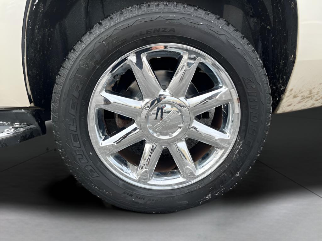 used 2013 GMC Yukon car, priced at $12,694