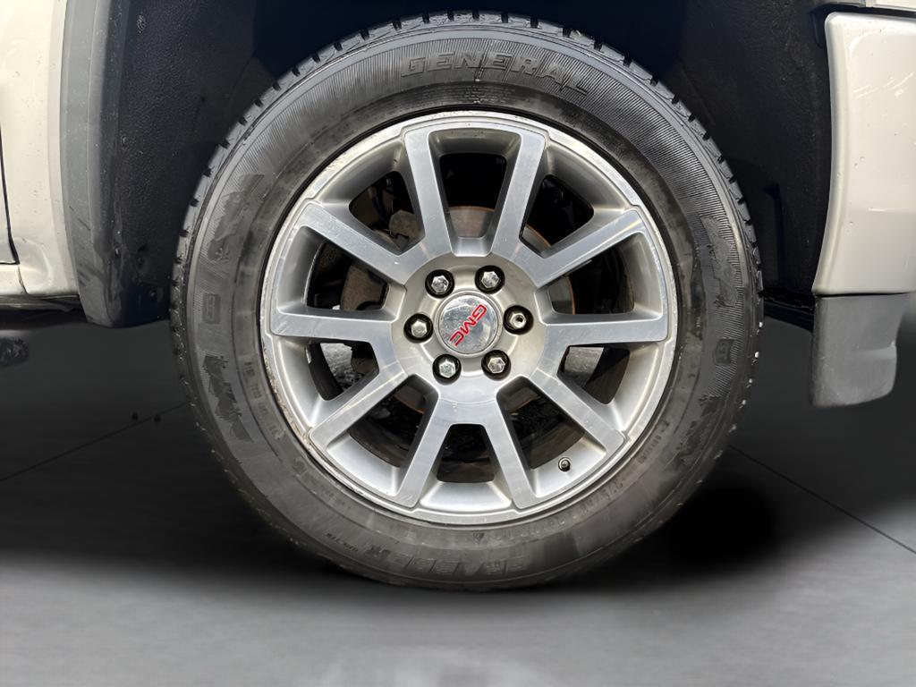 used 2018 GMC Sierra 1500 car, priced at $31,254