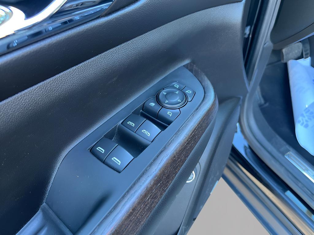 used 2022 GMC Acadia car, priced at $27,307