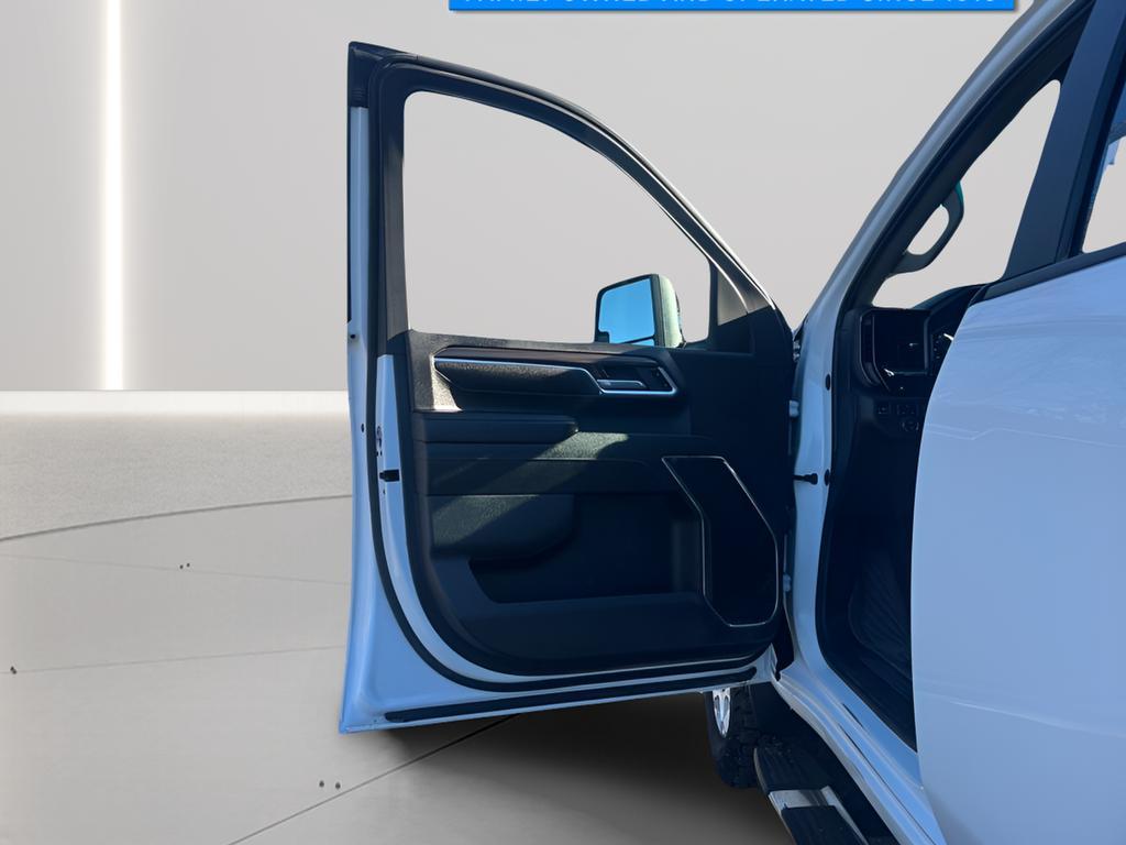 used 2024 Chevrolet Silverado 2500 car, priced at $45,829