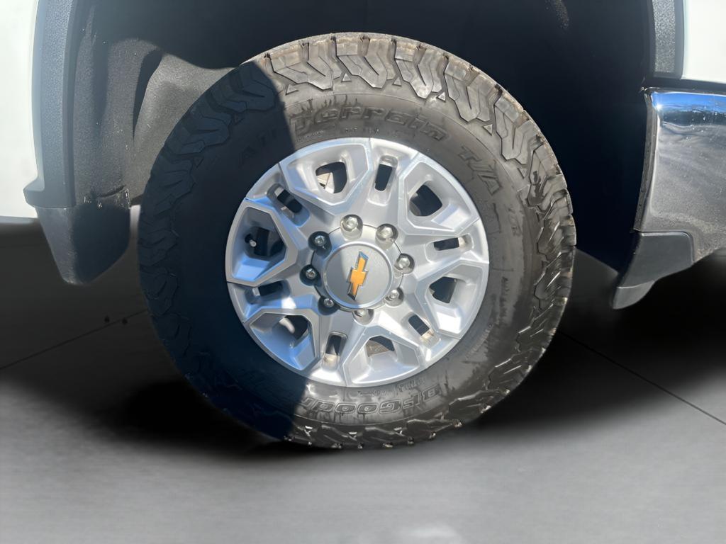 used 2024 Chevrolet Silverado 2500 car, priced at $45,829