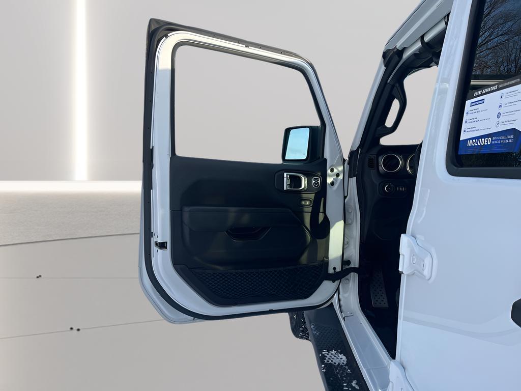 used 2021 Jeep Wrangler Unlimited car, priced at $26,087