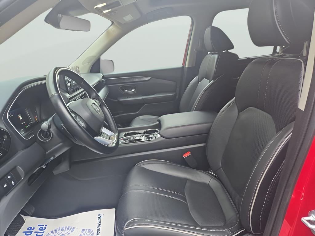 used 2023 Honda Pilot car, priced at $39,997