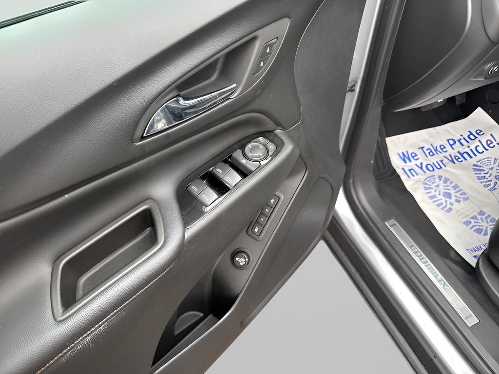 used 2023 Chevrolet Equinox car, priced at $26,424