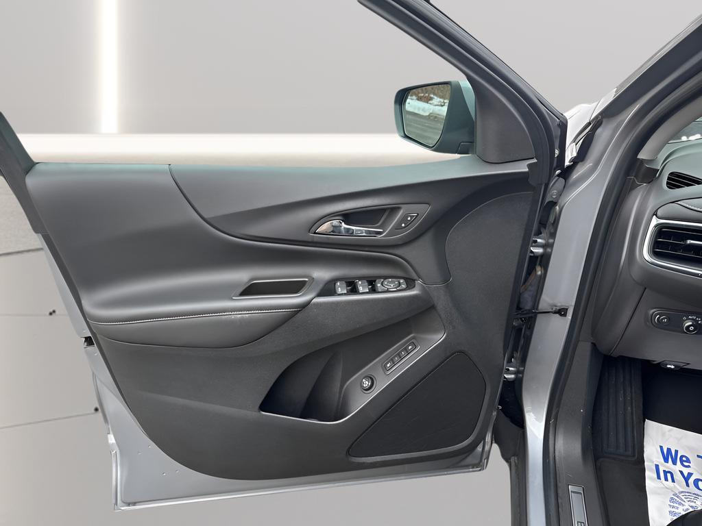 used 2023 Chevrolet Equinox car, priced at $26,424