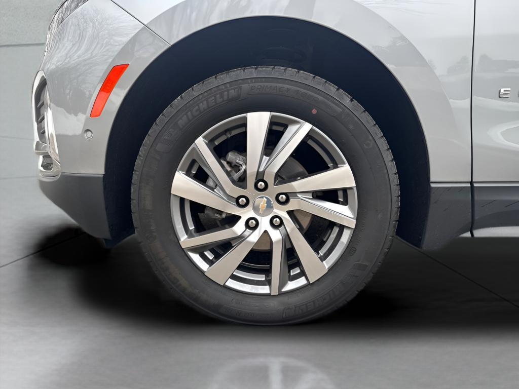 used 2023 Chevrolet Equinox car, priced at $26,424