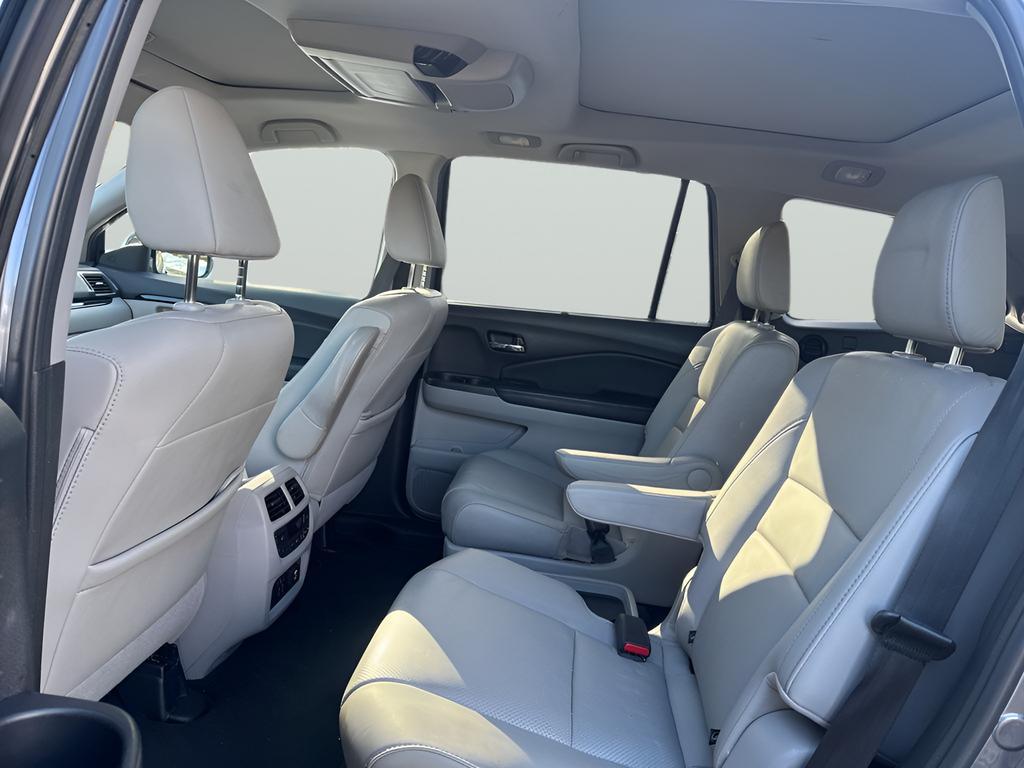 used 2021 Honda Pilot car, priced at $26,025