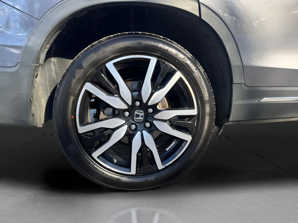 used 2021 Honda Pilot car, priced at $26,025