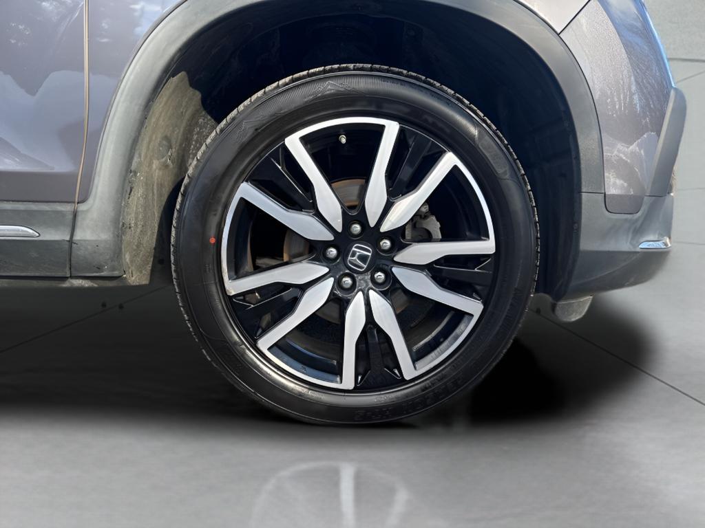 used 2021 Honda Pilot car, priced at $26,025